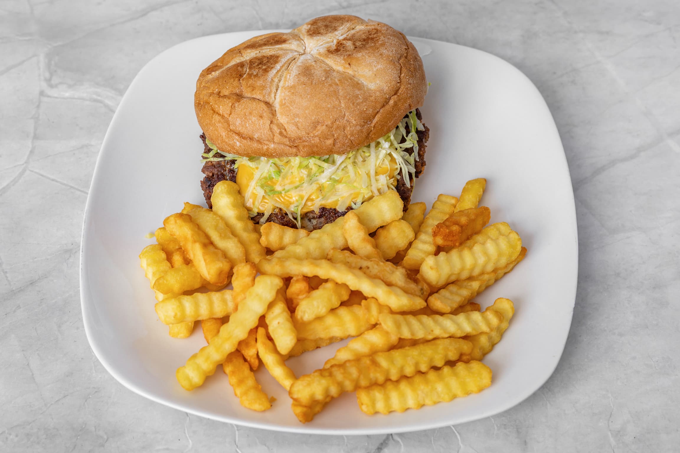 Yianni Burger